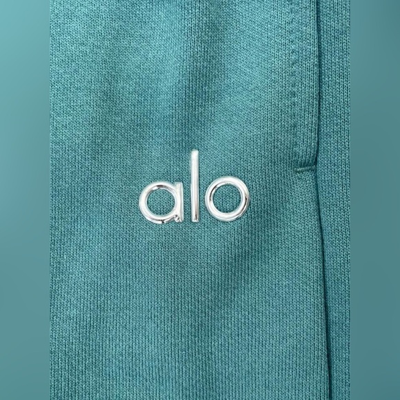 ALO Accolade Straight Leg Sweatpants color: Winter Ivy - Picture 5 of 8